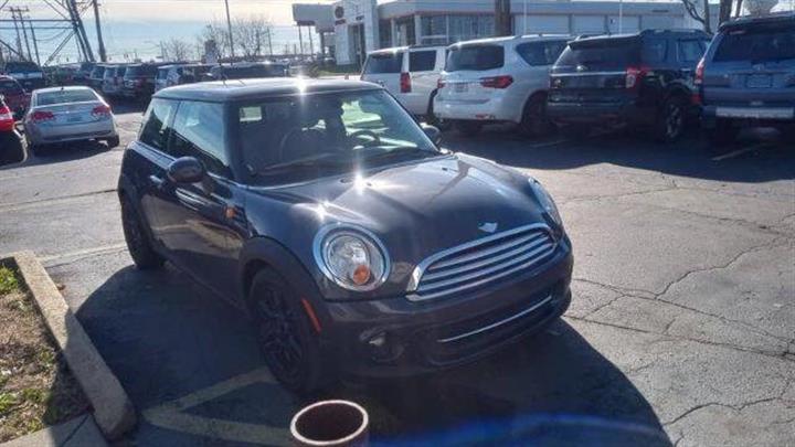 $7990 : 2013 MINI Hardtop Cooper image 3