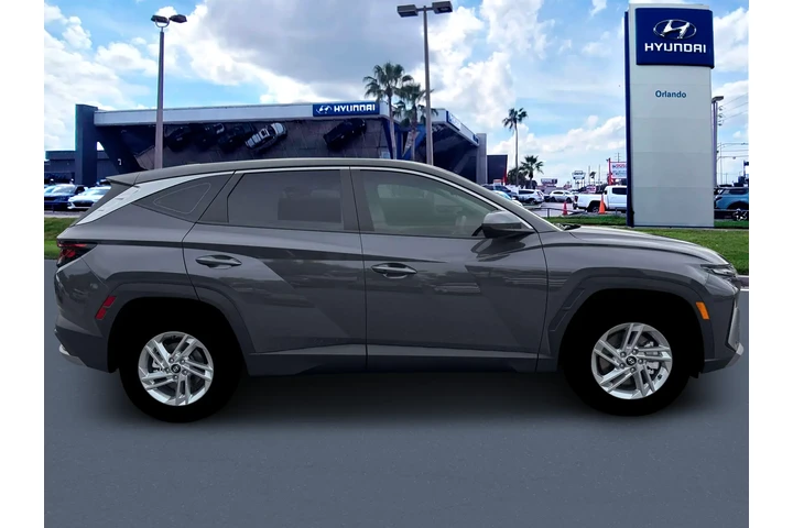 $28089 : Hyundai TUCSON 2026 SE 4dr S image 9