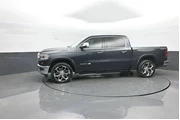 $38972 : Ram 1500 2020 4x4 Laramie Lo thumbnail
