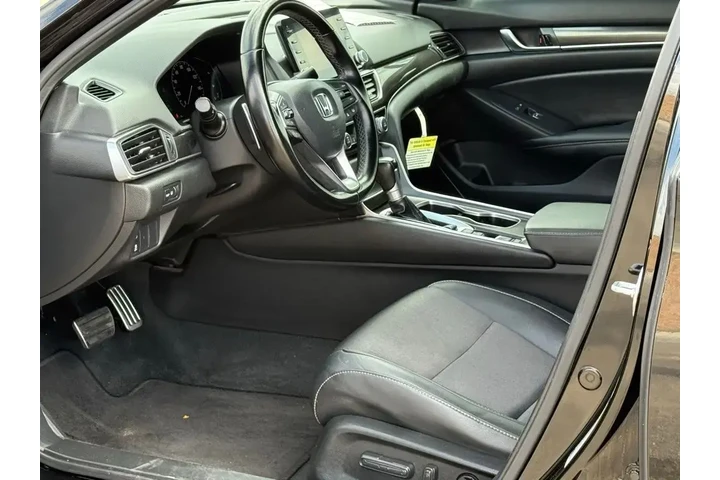 $23789 : Honda Accord 2021 Sport 4dr image 7