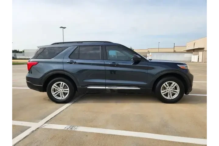 $23850 : Ford Explorer 2022 XLT 4dr S image 4