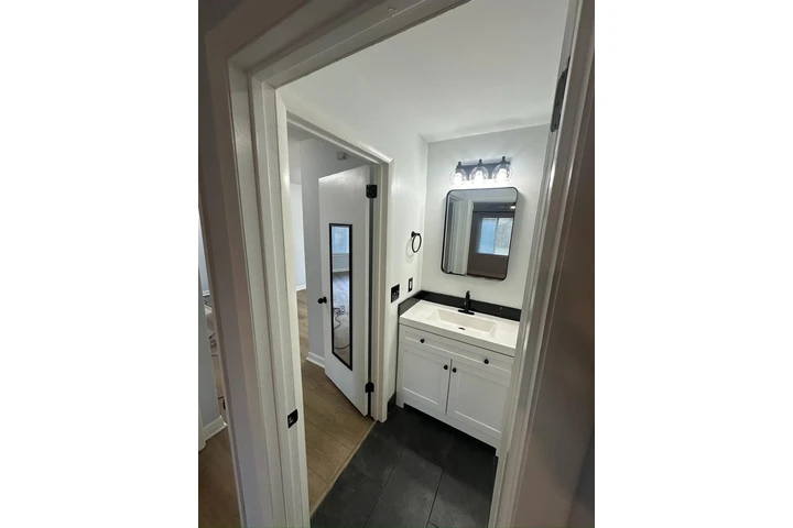 $900 : Home Homie image 8