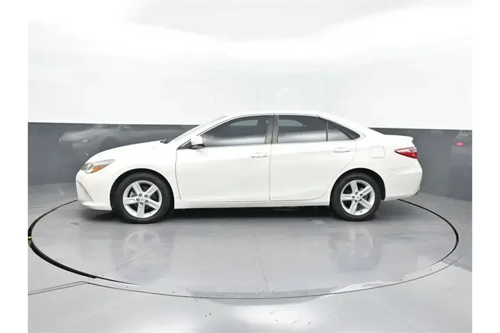 $11406 : Toyota Camry 2015 SE 4dr Sed image 2