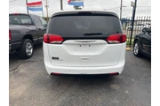 2019 Pacifica Touring L thumbnail