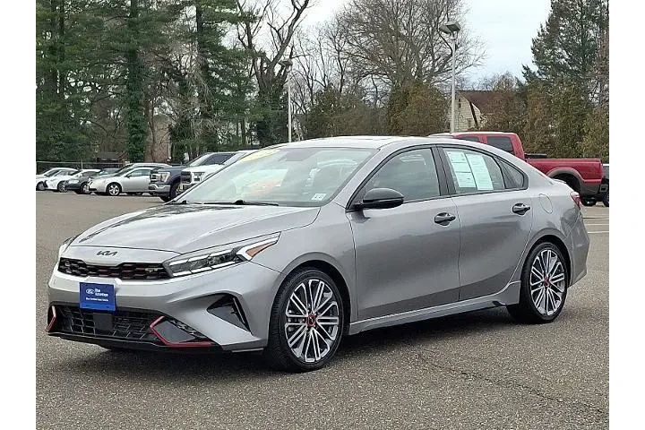 $20995 : Kia Forte 2022 GT 4dr Sedan image 3