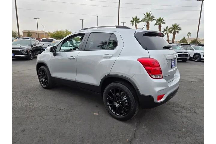 $17993 : Chevrolet Trax 2022 AWD LT 4 image 4