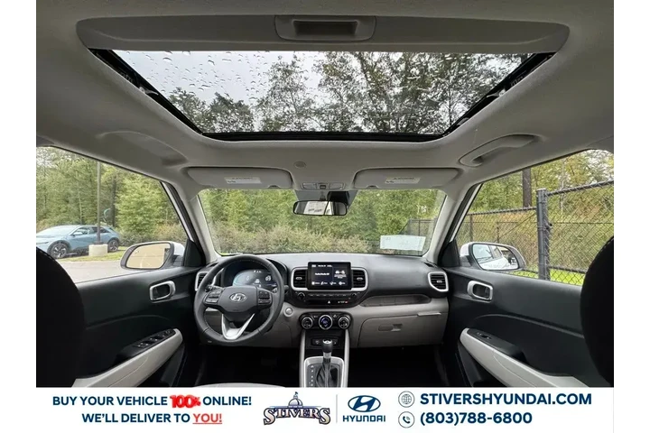 $24557 : Hyundai VENUE 2026 SEL 4dr C image 4