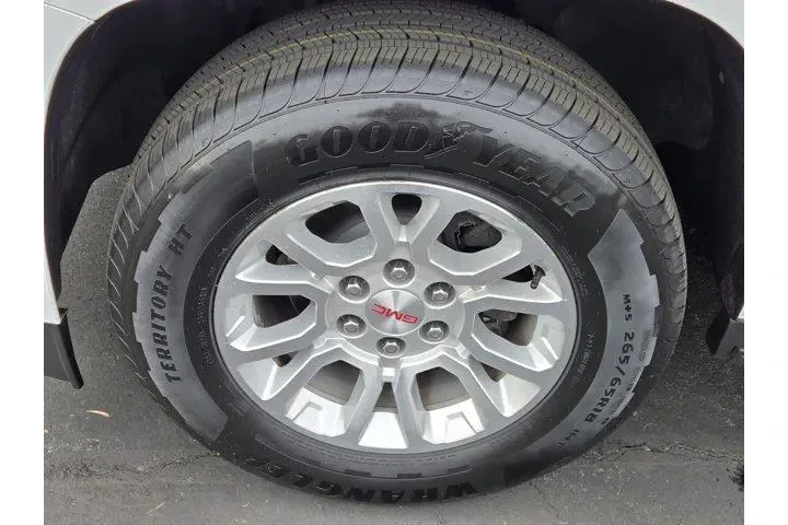 $27991 : GMC Yukon XL 2020 4x4 SLT 4d image 9