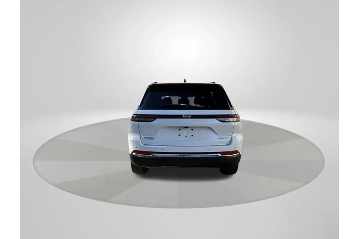 $23575 : Jeep Grand Cherokee 2024 4x2 image 6