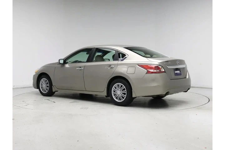 $10998 : Nissan Altima 2015 2.5 S 4dr image 2