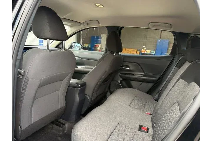 $19981 : Nissan Kicks 2025 SV 4dr Cro image 5