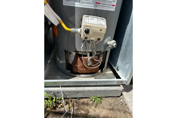 REPARACION  CALENTADOR D AGUA image 2