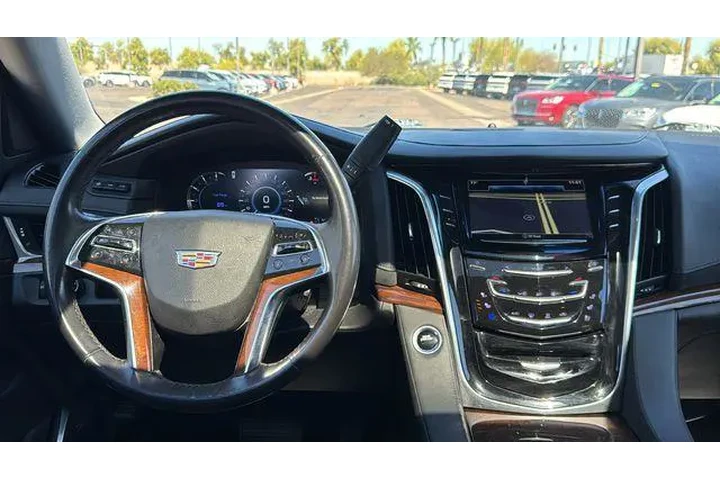 $31896 : Cadillac Escalade ESV 2019 L image 5