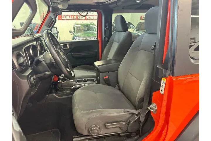 $17500 : Jeep Wrangler 2018 4x4 Sport image 5