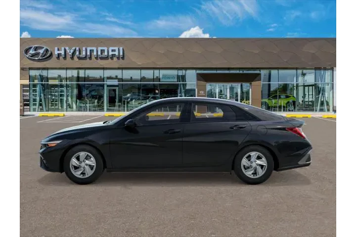 $23495 : Hyundai ELANTRA 2026 SE 4dr image 3