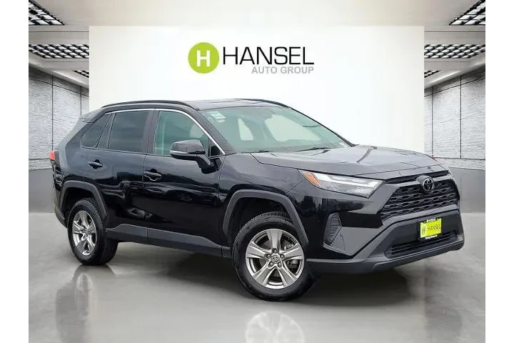 $31488 : Toyota RAV4 2024 AWD XLE 4dr image 1