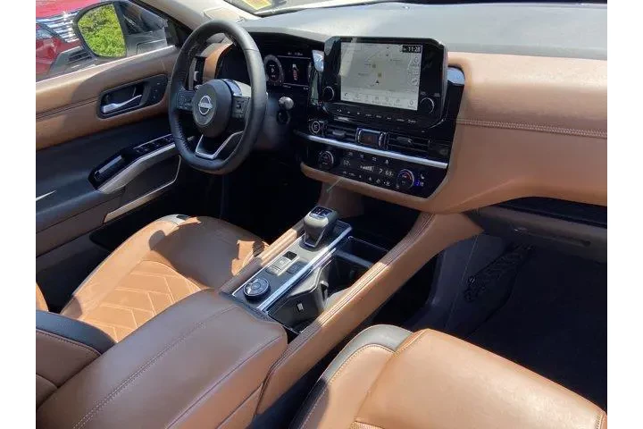 $38444 : Nissan Pathfinder 2024 AWD P image 10