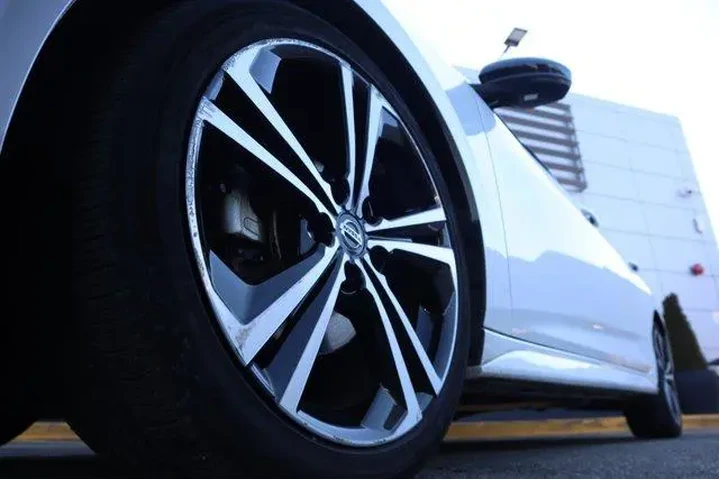 $15394 : Nissan Sentra 2021 SR 4dr Se image 9