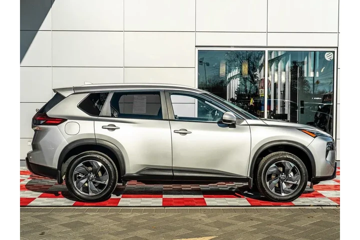 $24988 : Nissan Rogue 2024 AWD SV 4dr image 6