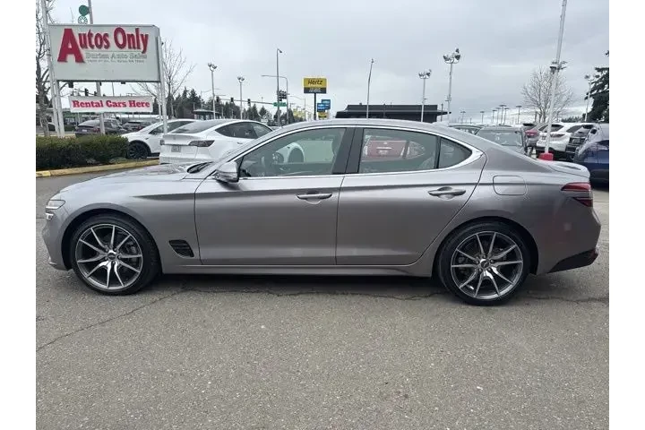 $26999 : Genesis G70 2023 2.0T 4dr Se image 8
