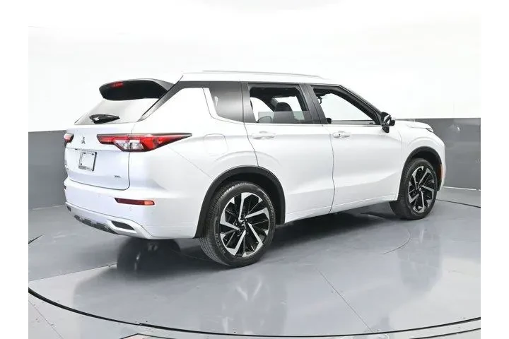 $22699 : Mitsubishi Outlander 2022 SE image 6