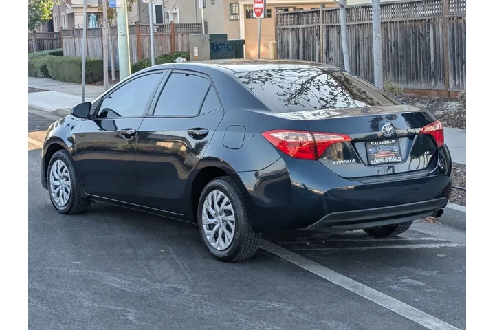 $15988 : 2019 Corolla LE image 8
