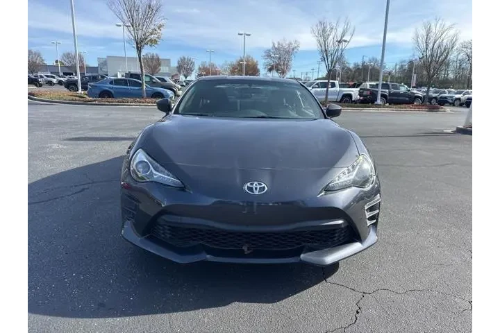 $19434 : Toyota 86 2017 2dr Coupe 6A image 2