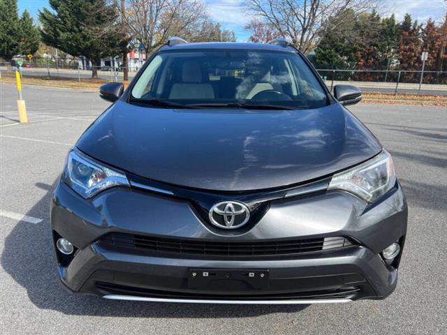 $12900 : 2016 RAV4 XLE image 4