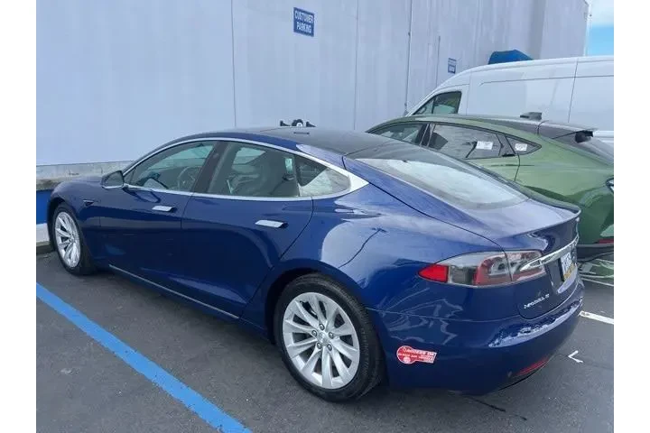 $18988 : Tesla Model S 2016 75 4dr Li image 7