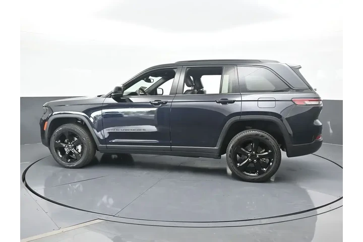 $32895 : Jeep Grand Cherokee 2024 4x4 image 3