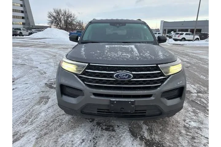 $26000 : Ford Explorer 2022 AWD XLT 4 image 4