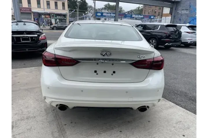 $25999 : INFINITI Q50 2022 Luxe 4dr S image 4