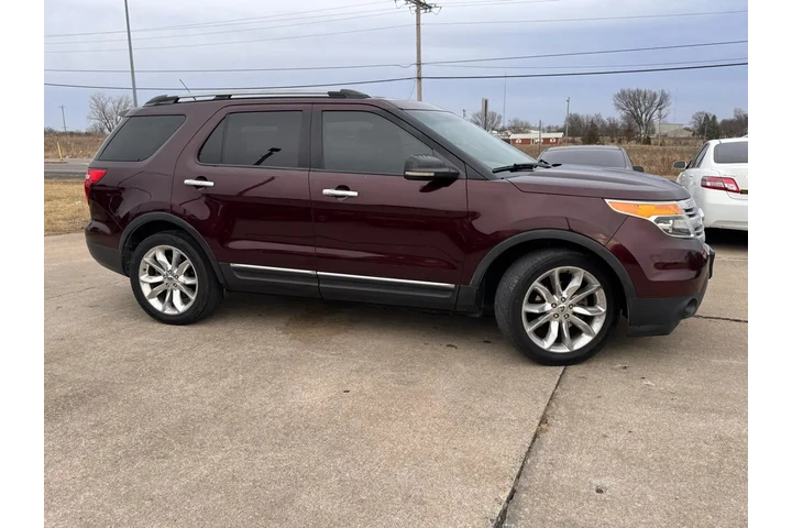 $7999 : 2011 Explorer XLT FWD image 4