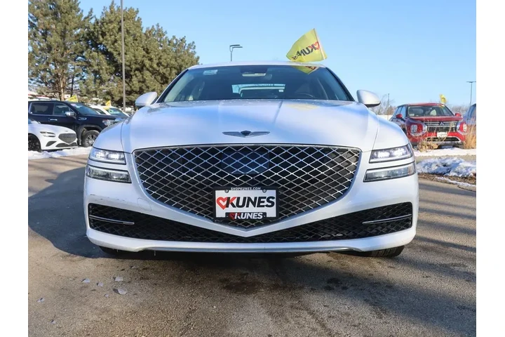 $26877 : Genesis G80 2023 AWD 2.5T 4d image 2