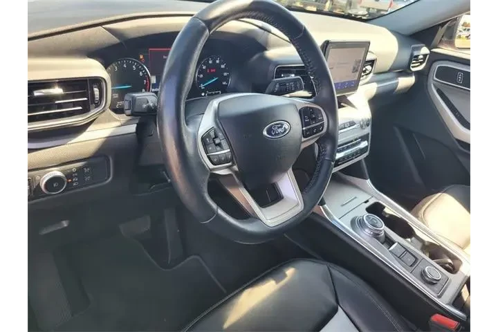 $27066 : Ford Explorer 2022 AWD XLT 4 image 9