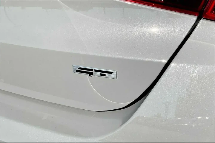 $29297 : Kia K5 2024 GT 4dr Sedan image 9
