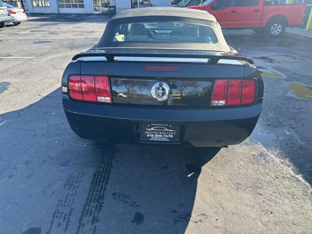 $8995 : 2005 Mustang V6 Premium image 7