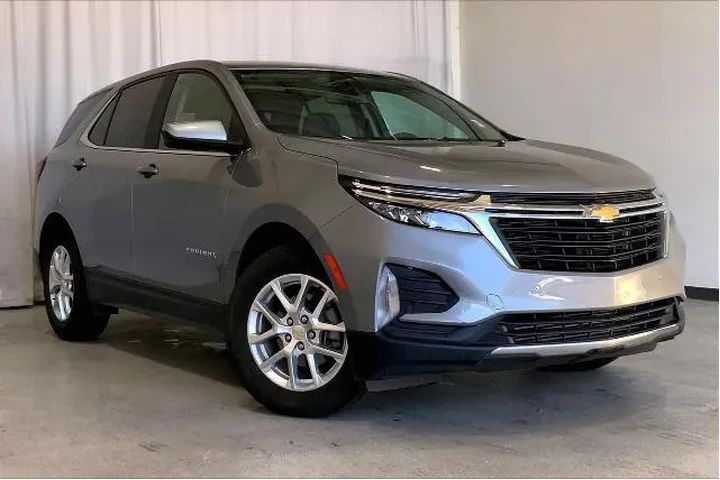 $19991 : Chevrolet Equinox 2024 LT 4d image 1