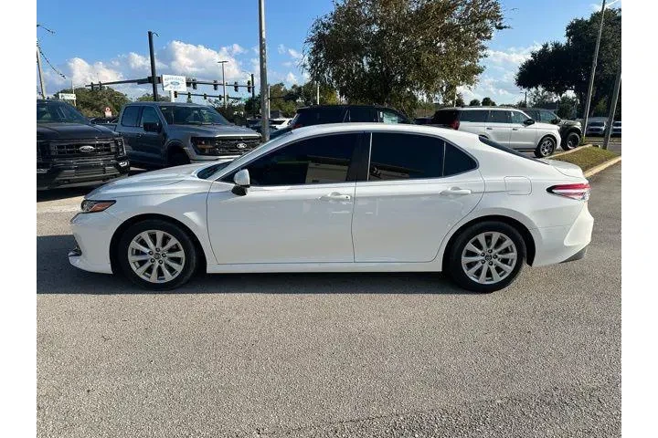 $18900 : Toyota Camry 2018 LE 4dr Sed image 5