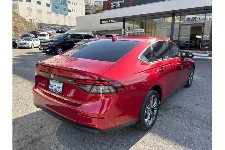 $25988 : Honda Accord 2023 EX 4dr Sed image 6