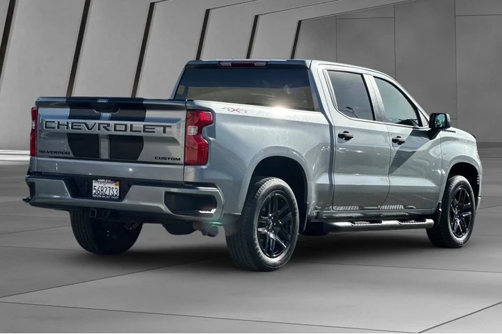 $31500 : Chevrolet Silverado 1500 202 image 4