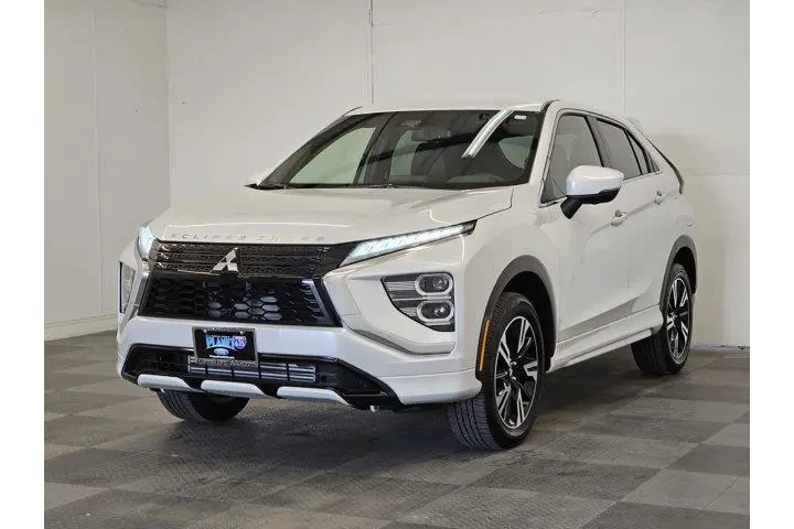 $26885 : Mitsubishi Eclipse Cross 202 image 4
