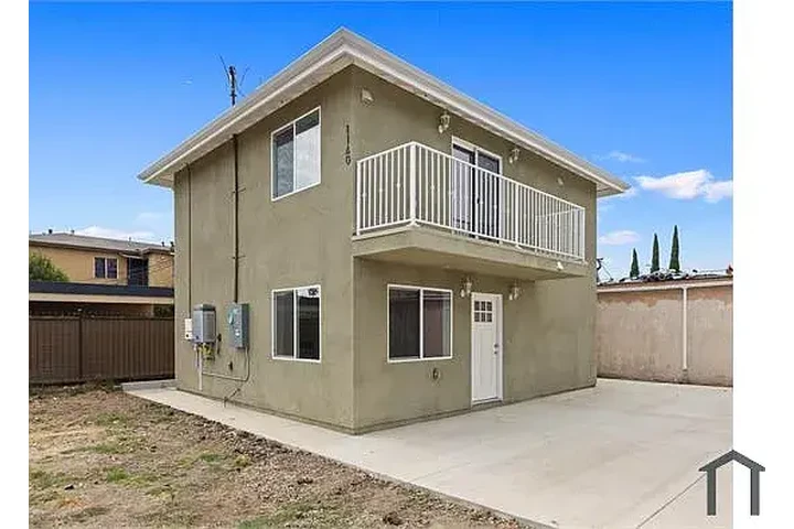 $1850 : ASAP MOVE IN@ Westmont ca ### image 1