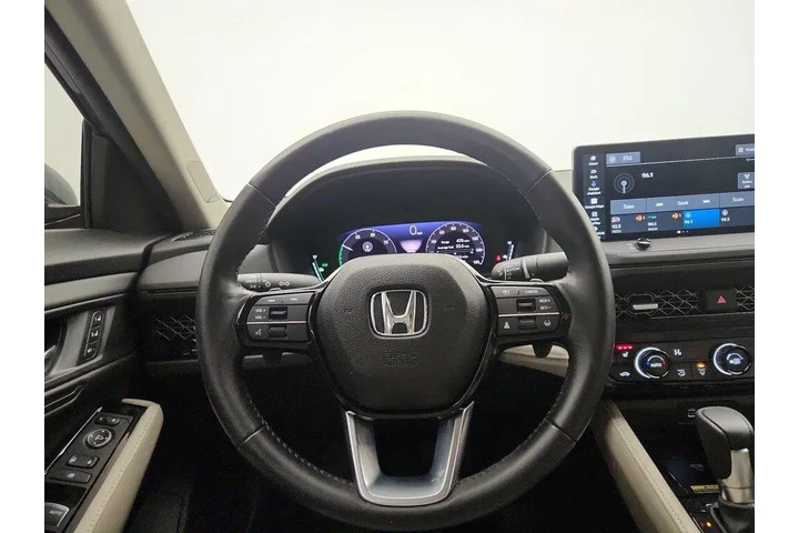 $32998 : Honda Accord Hybrid 2024 Tou image 10