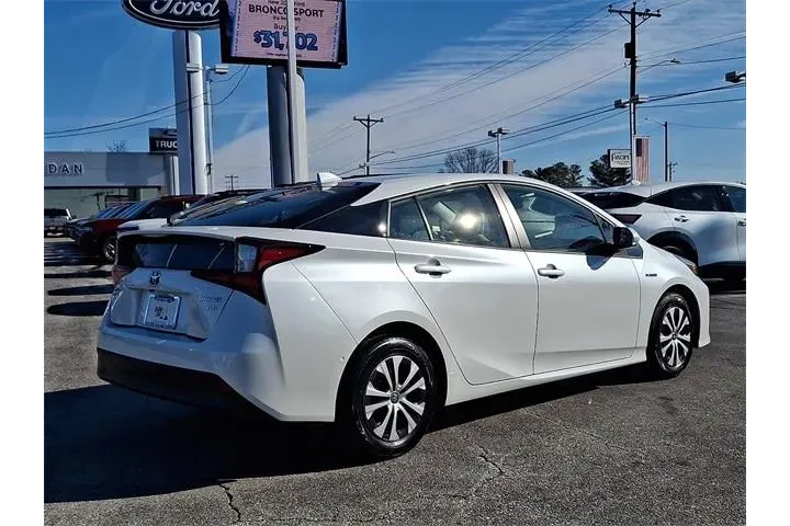 $26142 : Toyota Prius 2022 AWD Nights image 6