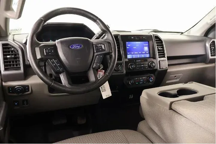 $25780 : Ford F-150 2019 4x4 XLT 4dr image 2