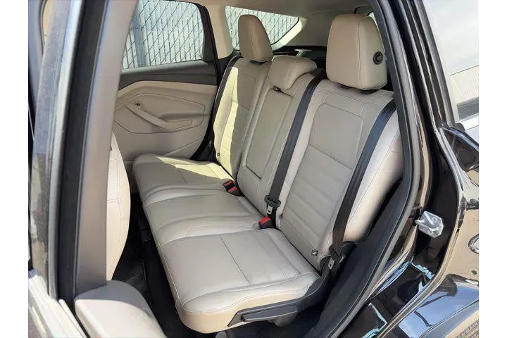 $18700 : Ford Escape 2019 Titanium 4d image 8