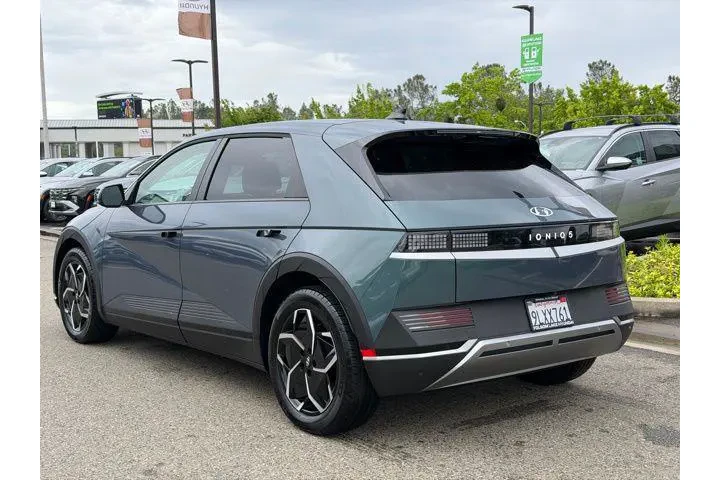 $25991 : Hyundai IONIQ 5 2024 SEL 4dr image 9