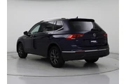 $20998 : Volkswagen Tiguan 2022 SE 4d thumbnail