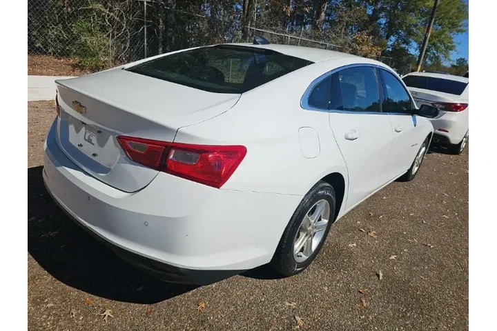 $16293 : Chevrolet Malibu 2024 LS Fle image 4
